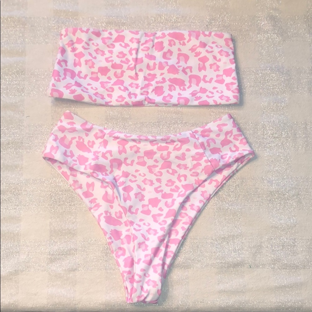 NWOT PINK CHEETAH BANDEAU BIKINI